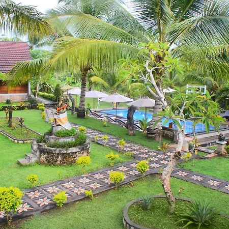 Mamaras Guest House